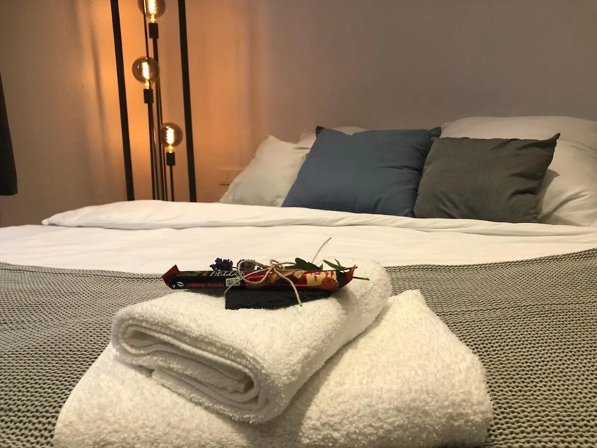Bienvenidus - Self Service Apartment - Apartment Zur Selbstversorgung - Das Messezimmer - Duesseldorf 0*, Düsseldorf Deutschland