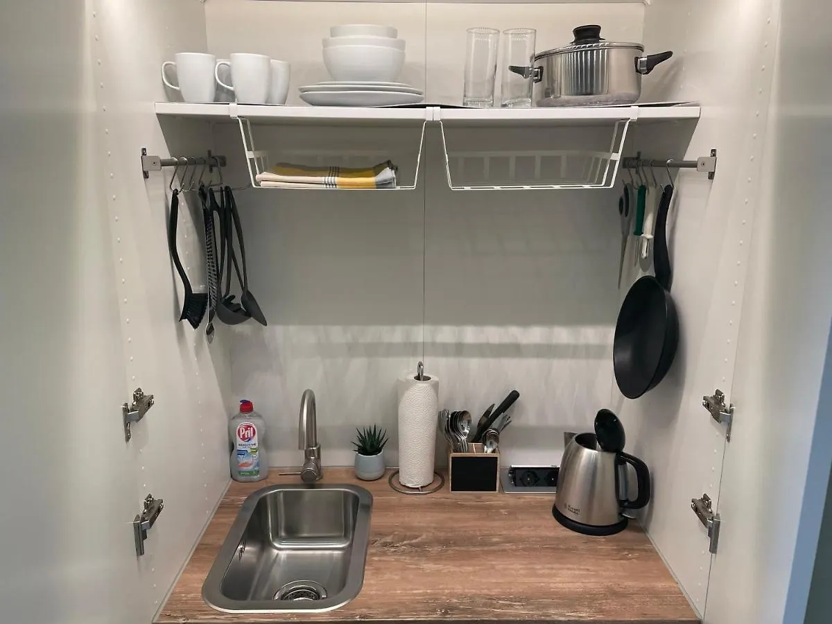 Bienvenidus - Self Service Apartment - Apartment Zur Selbstversorgung - Das Messezimmer - Duesseldorf 0*, Düsseldorf