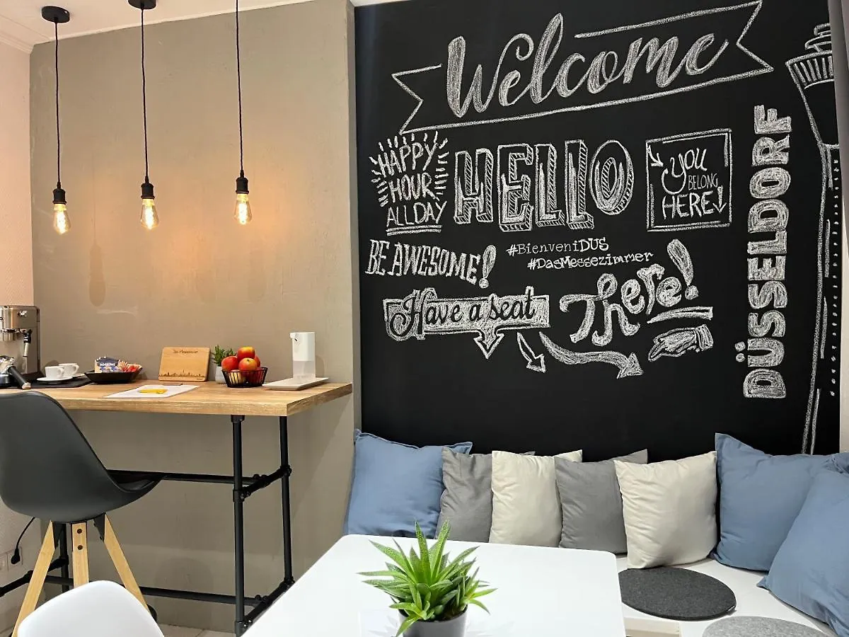 Gasthof Bienvenidus - Self Service Apartment - Apartment Zur Selbstversorgung - Das Messezimmer - Duesseldorf