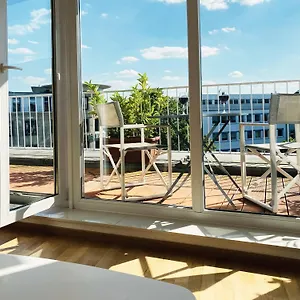 Victoria Aparthotel