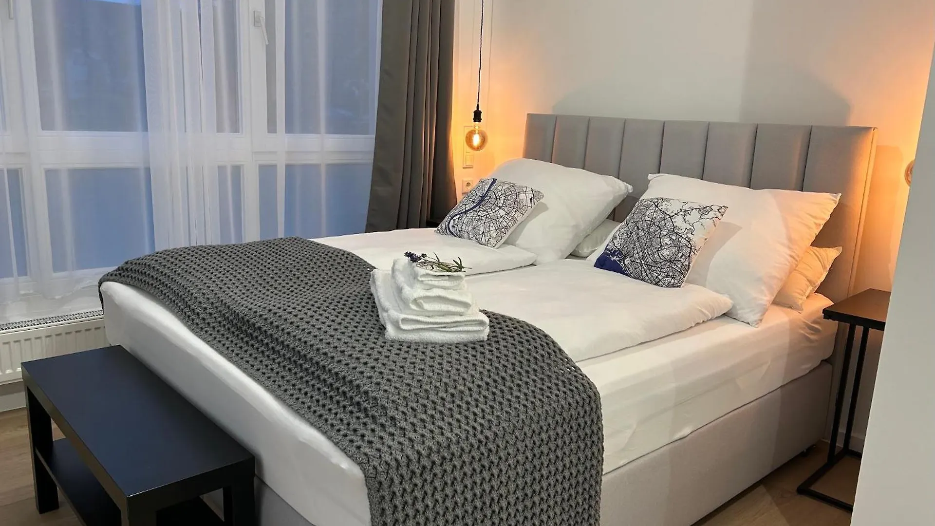 Bienvenidus - Self Service Accommodation - Unterkunft Zur Selbstversorgung - Das Messezimmer - Duesseldorf 0*, Dusseldorf Germany